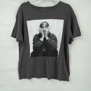 2Pac gray short sleeve graphic crop tee